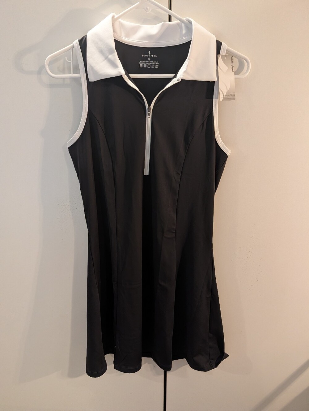 Soothfeel Woman's S Athletic Black Sleeveless Polo Dress with White Collar NWT